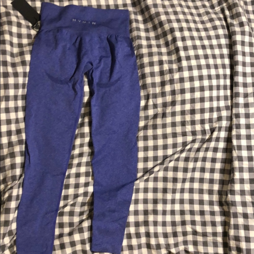 New with tags NVGTN heathered blue leggings(SMALL)